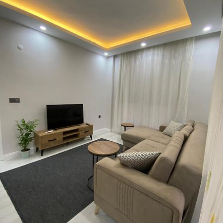 Antalya Havalimanina Yakin Havuzlu 1+1 Lux Daire Luaran gambar